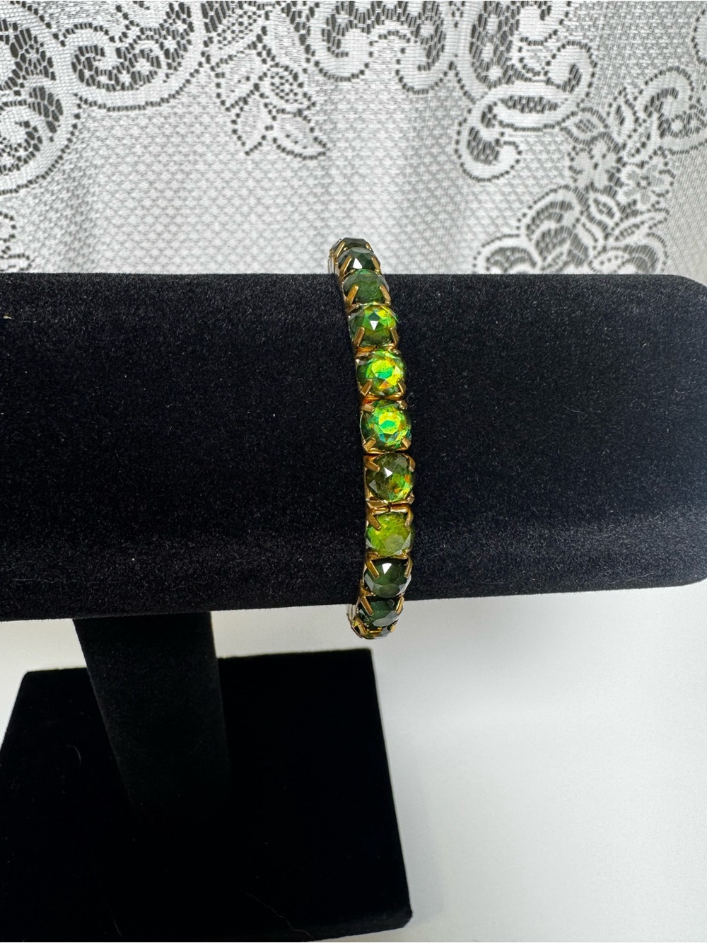 Vintage 1950s Volcano Rivoli Rhinestone Stretch Bracelet Gold Shift 7.75”